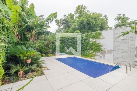 Casa à venda com 240m², 3 quartos e 2 vagas Casa à venda com 240m², 3 quartos e 2 vagasQuintal