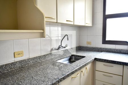 Apartamento à venda com 100m², 3 quartos e 2 vagasCozinha