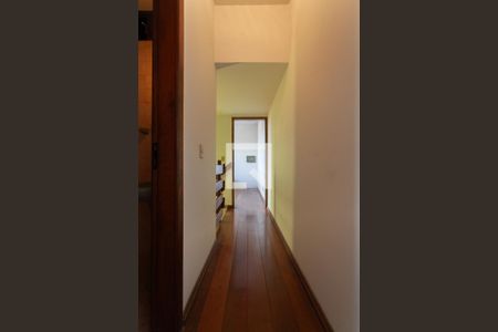 Casa à venda com 58m², 2 quartos e 1 vaga Casa à venda com 58m², 2 quartos e 1 vagaCorredor