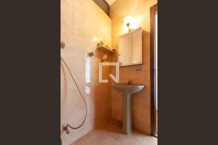 Casa à venda com 58m², 2 quartos e 1 vaga Casa à venda com 58m², 2 quartos e 1 vagaBanheiro Social 1