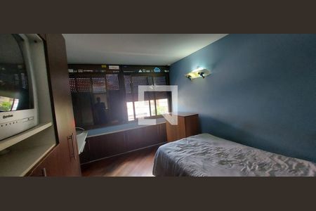 Casa à venda com 353m², 3 quartos e 6 vagas Casa à venda com 353m², 3 quartos e 6 vagasQuarto