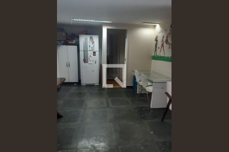 Casa à venda com 353m², 3 quartos e 6 vagas Casa à venda com 353m², 3 quartos e 6 vagasCozinha