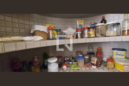 Casa à venda com 353m², 3 quartos e 6 vagas Casa à venda com 353m², 3 quartos e 6 vagasCozinha