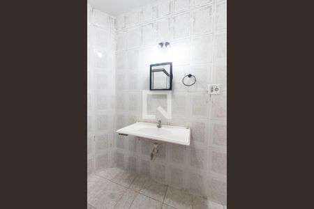 Apartamento para alugar com 95m², 2 quartos e sem vaga Apartamento para alugar com 95m², 2 quartos e sem vagaBanheiro