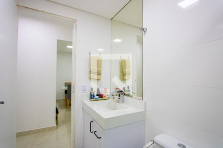 Apartamento à venda com 70m², 2 quartos e 1 vaga Apartamento à venda com 70m², 2 quartos e 1 vagaBanheiro