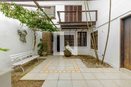 Casa de condomínio à venda com 469m², 4 quartos e 4 vagas Casa de condomínio à venda com 469m², 4 quartos e 4 vagasÁrea de Lazer