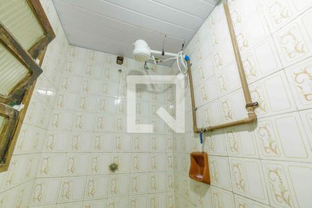 Casa de condomínio à venda com 469m², 4 quartos e 4 vagas Casa de condomínio à venda com 469m², 4 quartos e 4 vagasBanheiro de Serviço