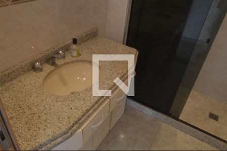 Apartamento para alugar com 117m², 3 quartos e 1 vaga Apartamento para alugar com 117m², 3 quartos e 1 vagaBanheiro