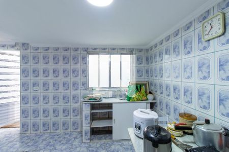 Casa para alugar com 225m², 4 quartos e 2 vagas Casa para alugar com 225m², 4 quartos e 2 vagasCozinha