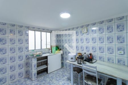 Casa para alugar com 225m², 4 quartos e 2 vagas Casa para alugar com 225m², 4 quartos e 2 vagasCozinha