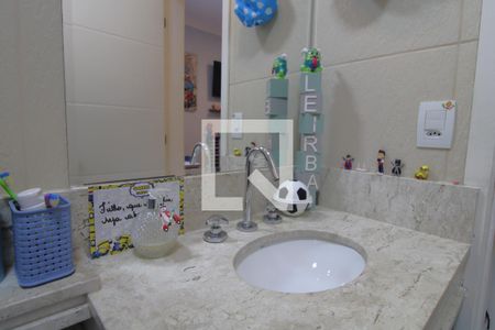 Casa à venda com 116m², 3 quartos e 2 vagasBanheiro da suíte 3 / pia