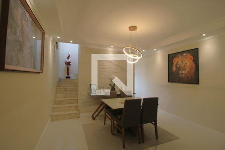 Casa à venda com 116m², 3 quartos e 2 vagasSala