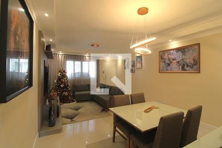 Casa à venda com 116m², 3 quartos e 2 vagasSala