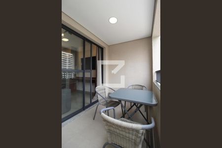 Varanda de kitnet/studio para alugar com 1 quarto, 32m² em Moema, São Paulo