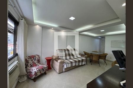 Apartamento à venda com 82m², 3 quartos e 1 vaga Apartamento à venda com 82m², 3 quartos e 1 vagaSala