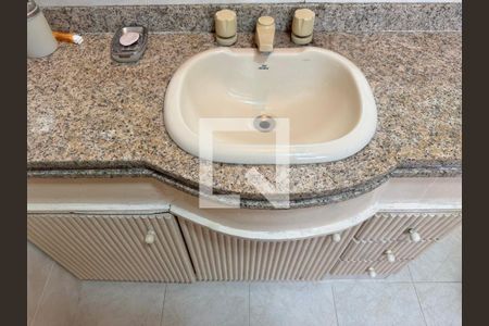 Apartamento à venda com 82m², 3 quartos e 1 vaga Apartamento à venda com 82m², 3 quartos e 1 vagaSuíte - Banheiro