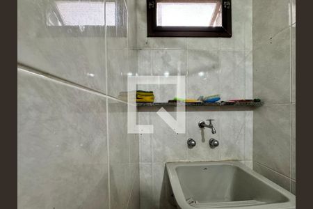 Apartamento à venda com 82m², 3 quartos e 1 vaga Apartamento à venda com 82m², 3 quartos e 1 vagaCozinha e Área de Serviço