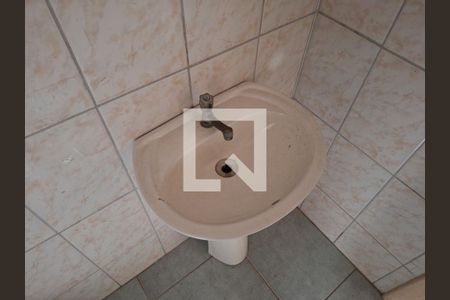 Casa para alugar com 60m², 2 quartos e sem vagaBanheiro