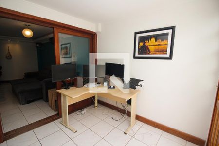 Apartamento à venda com 105m², 2 quartos e 2 vagasEscritório