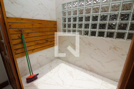 Apartamento à venda com 105m², 2 quartos e 2 vagasSacada do Escritório