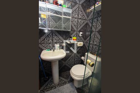 Apartamento à venda com 105m², 2 quartos e 2 vagasBanheiro da Suíte 1