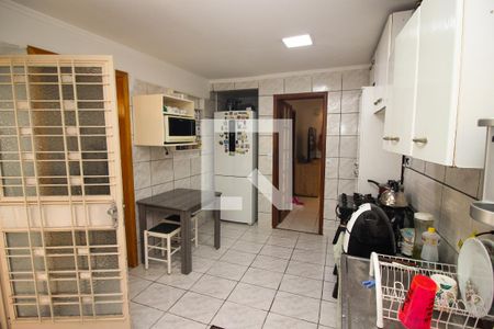 Apartamento à venda com 105m², 2 quartos e 2 vagasCozinha