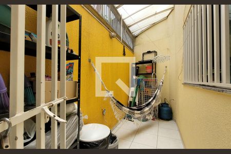 Casa à venda com 120m², 3 quartos e 2 vagasLavanderia