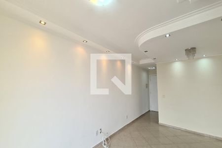 Sala de apartamento para alugar com 3 quartos, 69m² em Vila Antonieta, São Paulo