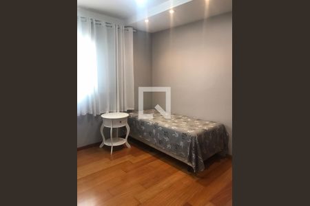 Quarto de apartamento à venda com 3 quartos, 97m² em Pinheirinho, Santo André
