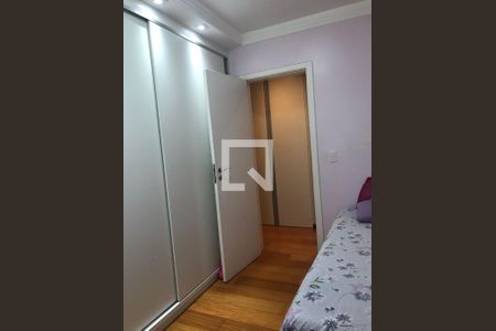 Quarto de apartamento à venda com 3 quartos, 97m² em Pinheirinho, Santo André