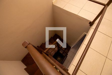 Apartamento à venda com 122m², 2 quartos e 1 vagaEscada