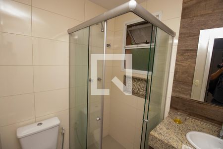 Apartamento à venda com 122m², 2 quartos e 1 vagaBanheiro quarto 2
