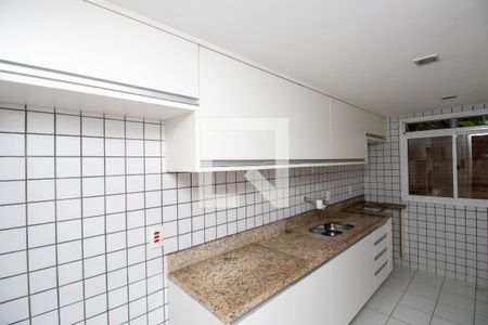 Apartamento à venda com 122m², 2 quartos e 1 vagaCozinha