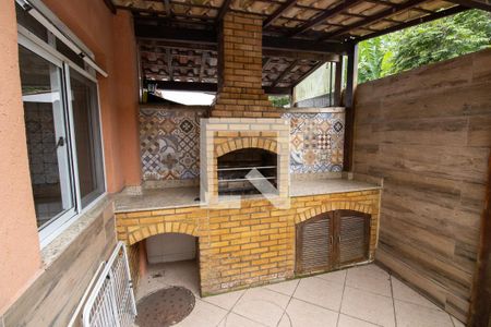 Apartamento à venda com 122m², 2 quartos e 1 vagaÁrea gourmet