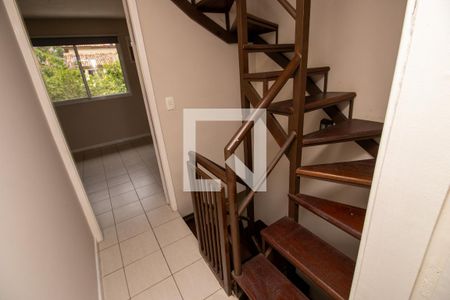 Apartamento à venda com 122m², 2 quartos e 1 vagaEscada