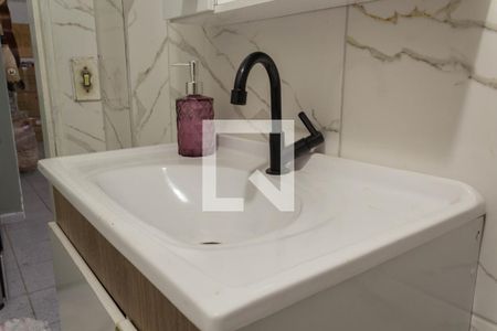 Casa à venda com 187m², 3 quartos e 4 vagasBanheiro 2