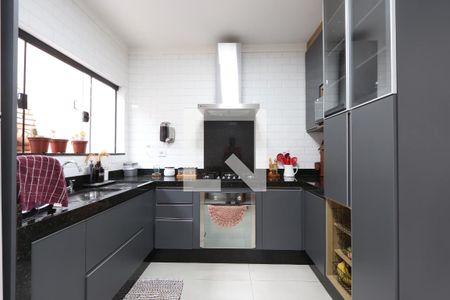 Casa para alugar com 110m², 3 quartos e 3 vagasCozinha