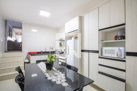 Casa para alugar com 180m², 4 quartos e 2 vagasCozinha