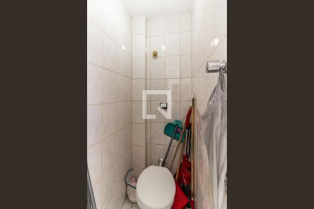 Apartamento para alugar com 58m², 2 quartos e 1 vaga Apartamento para alugar com 58m², 2 quartos e 1 vagaBanheiro de Serviço