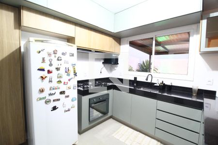 Casa de condomínio para alugar com 82m², 3 quartos e 2 vagasCozinha