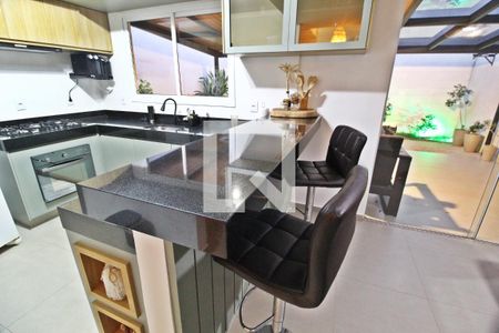Casa de condomínio para alugar com 82m², 3 quartos e 2 vagasCozinha
