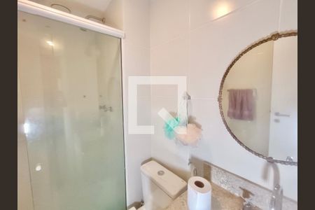Apartamento à venda com 70m², 2 quartos e 1 vaga Apartamento à venda com 70m², 2 quartos e 1 vagaBanheiro social