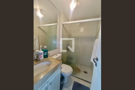 Apartamento à venda com 70m², 2 quartos e 1 vaga Apartamento à venda com 70m², 2 quartos e 1 vagaSuíte banheiro