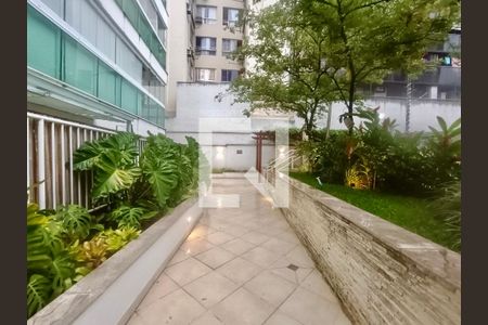 Apartamento à venda com 70m², 2 quartos e 1 vaga Apartamento à venda com 70m², 2 quartos e 1 vagaÁrea Comum - Playground