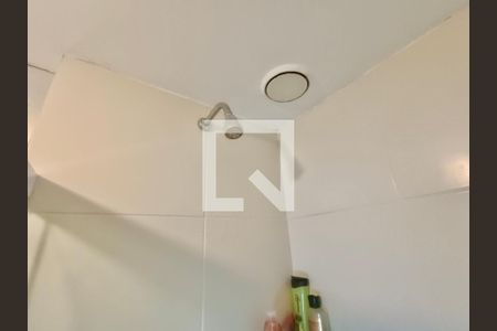 Apartamento à venda com 70m², 2 quartos e 1 vaga Apartamento à venda com 70m², 2 quartos e 1 vagaSuíte banheiro