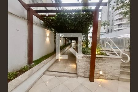 Apartamento à venda com 70m², 2 quartos e 1 vaga Apartamento à venda com 70m², 2 quartos e 1 vagaÁrea Comum - Playground