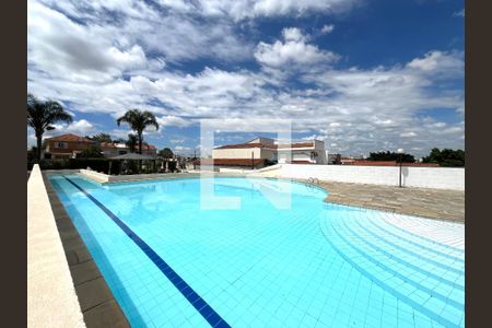 Apartamento à venda com 36m², 1 quarto e 1 vaga Apartamento à venda com 36m², 1 quarto e 1 vagaÁrea comum - Piscina