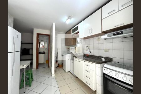 Apartamento à venda com 36m², 1 quarto e 1 vaga Apartamento à venda com 36m², 1 quarto e 1 vagaCozinha
