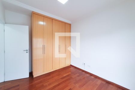 Apartamento para alugar com 130m², 3 quartos e 2 vagas Apartamento para alugar com 130m², 3 quartos e 2 vagasQuarto 2