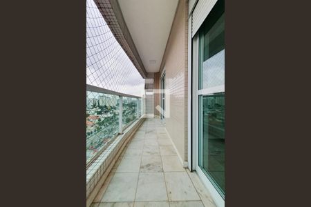 Apartamento para alugar com 130m², 3 quartos e 2 vagas Apartamento para alugar com 130m², 3 quartos e 2 vagasvaranda da Suíte e do quarto 2